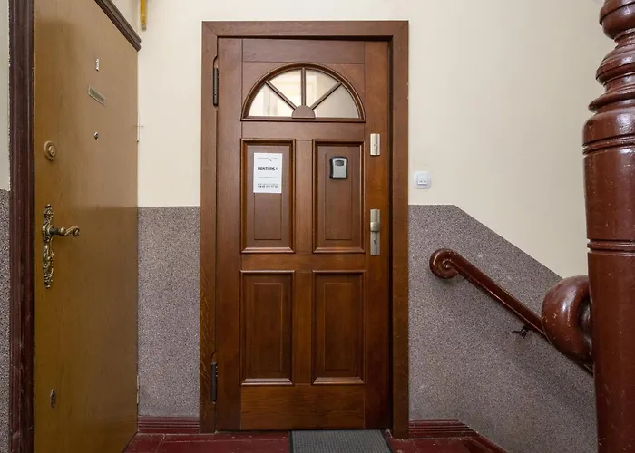 Апартаменты Stylish Parkowa In By Renters