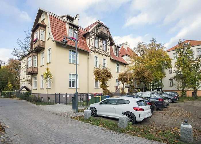 Stylish Parkowa In By Renters Сопот