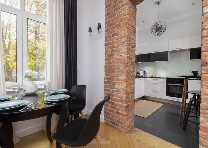 Апартаменты Stylish Parkowa In By Renters *