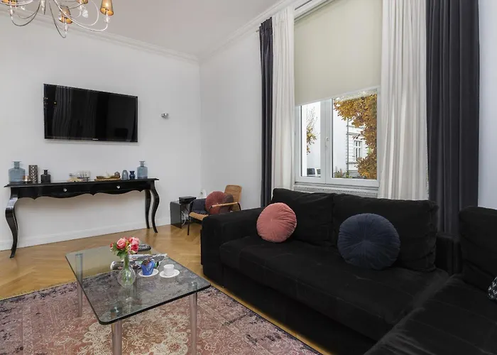 Апартаменты Stylish Parkowa In By Renters *