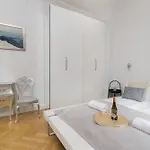 Stylish Parkowa In By Renters Sopot