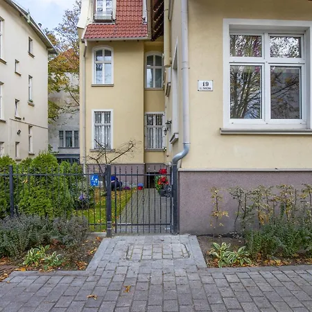 Stylish Parkowa In By Renters