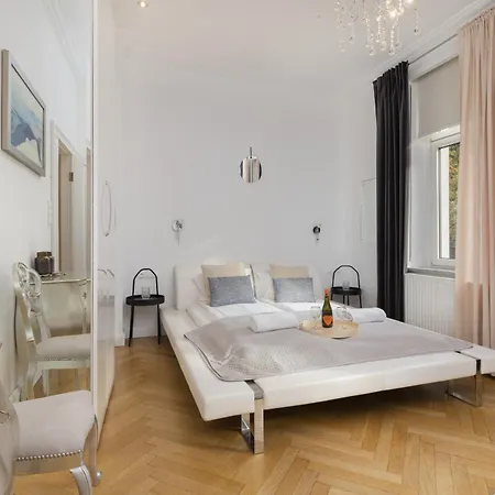 Stylish Parkowa In By Renters * Sopot